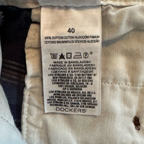 Men’s Dockers Blue Plaid Shorts - Picture 6 of 7